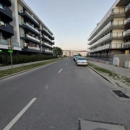 Wypoczynek Nowoczesna Malta Parking Goldair 아파트
