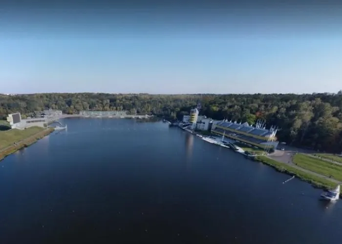 Wypoczynek Nowoczesna Malta Parking Goldair * Poznan